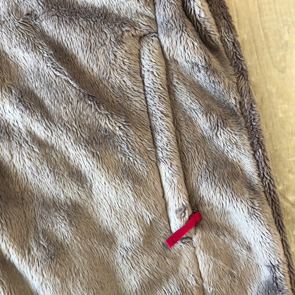 Northface girl’s XL grey and pink - Picture 4 of 5